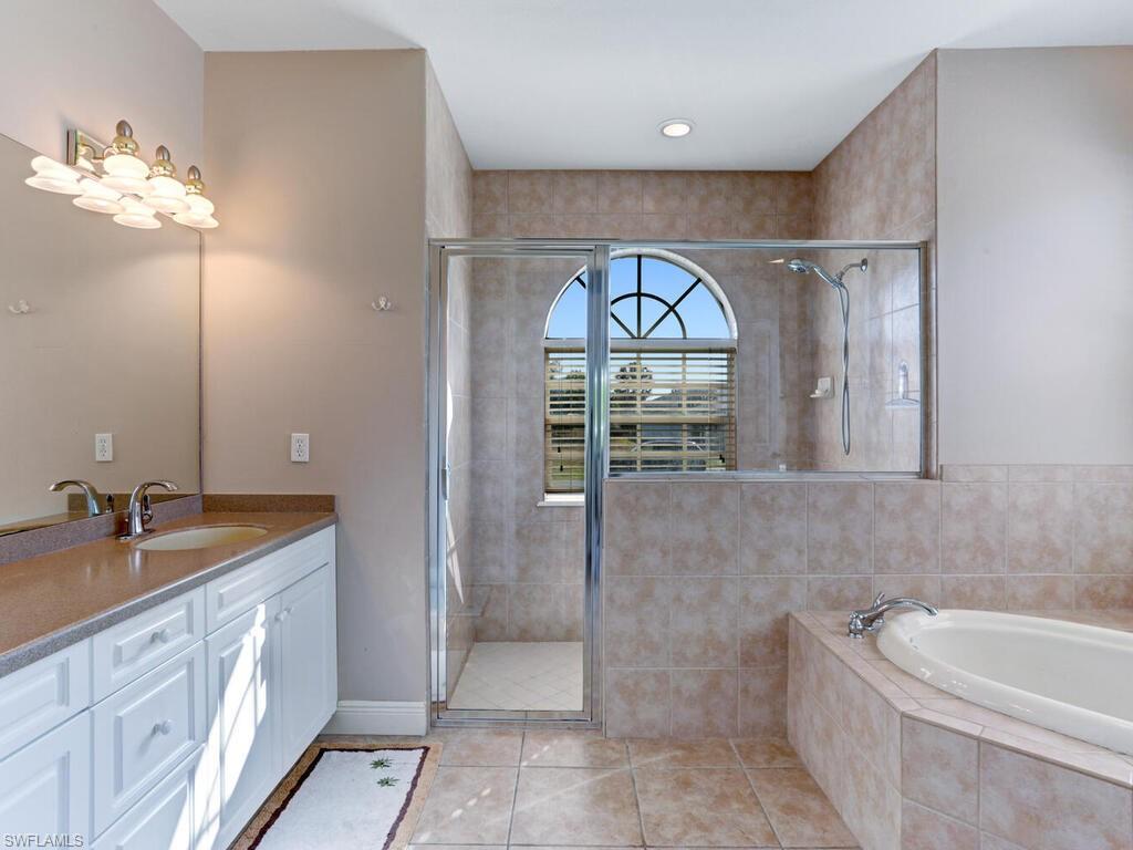 MARCO BEACH - Residential