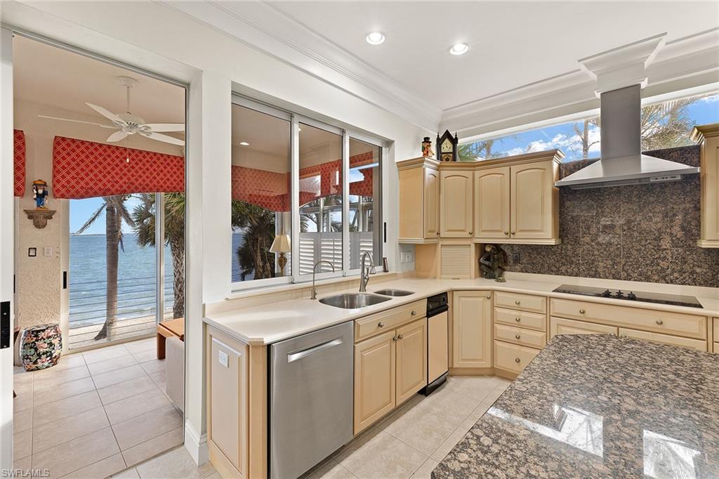 SANIBEL ESTATES - Residential