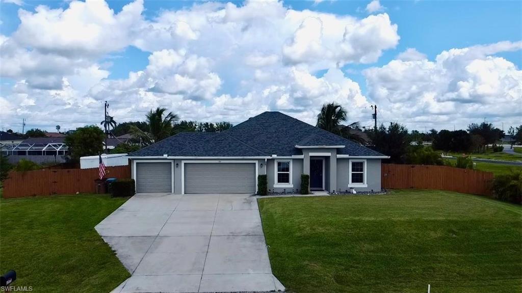 CAPE CORAL - Residential