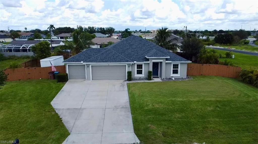 CAPE CORAL - Residential