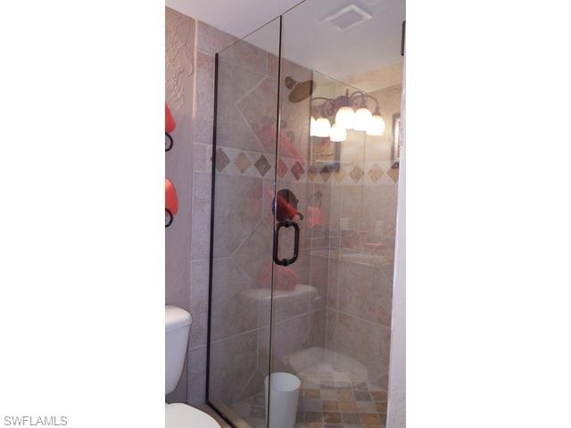 MARINA MANOR - Residential