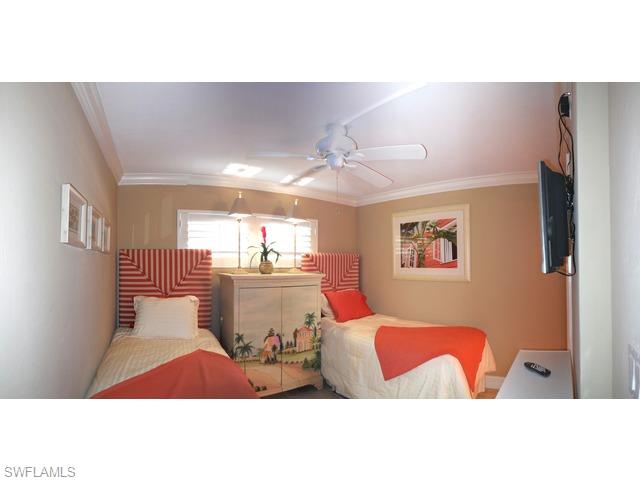 MARINA MANOR - Residential