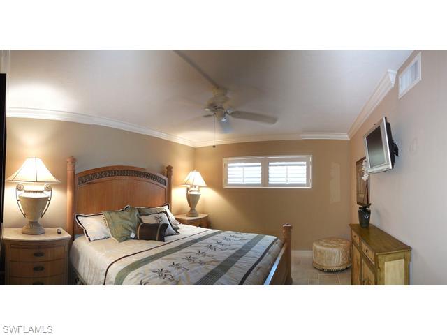 MARINA MANOR - Residential