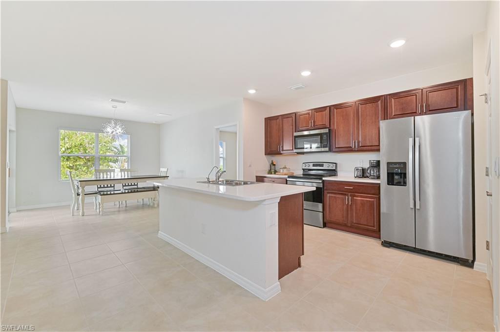 CAPE CORAL - Residential Lease