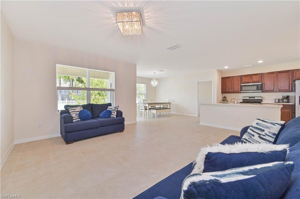 CAPE CORAL - Residential Lease