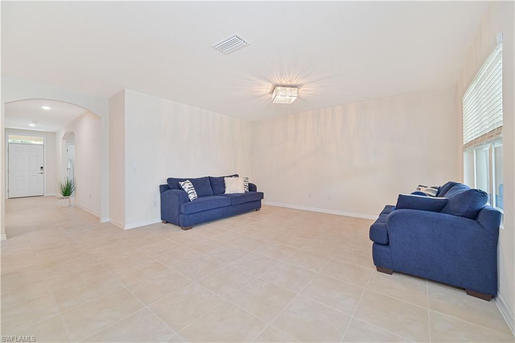 CAPE CORAL - Residential Lease