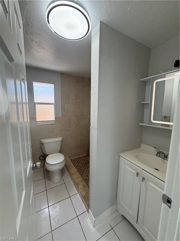 NAPLES MANOR - Residential