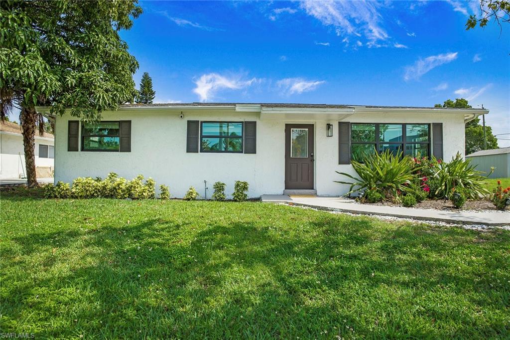 NAPLES VILLAS - Residential