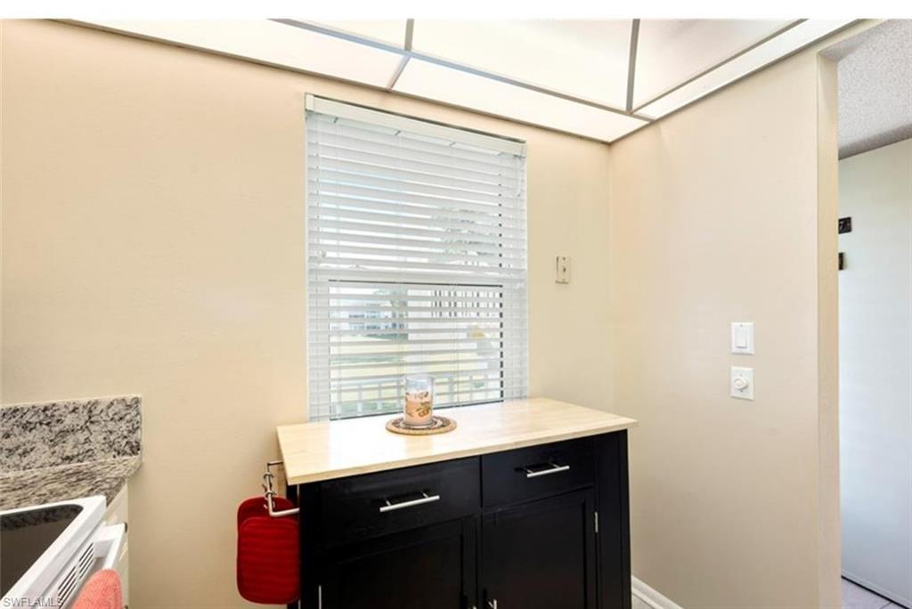 SEVEN LAKES - Residential