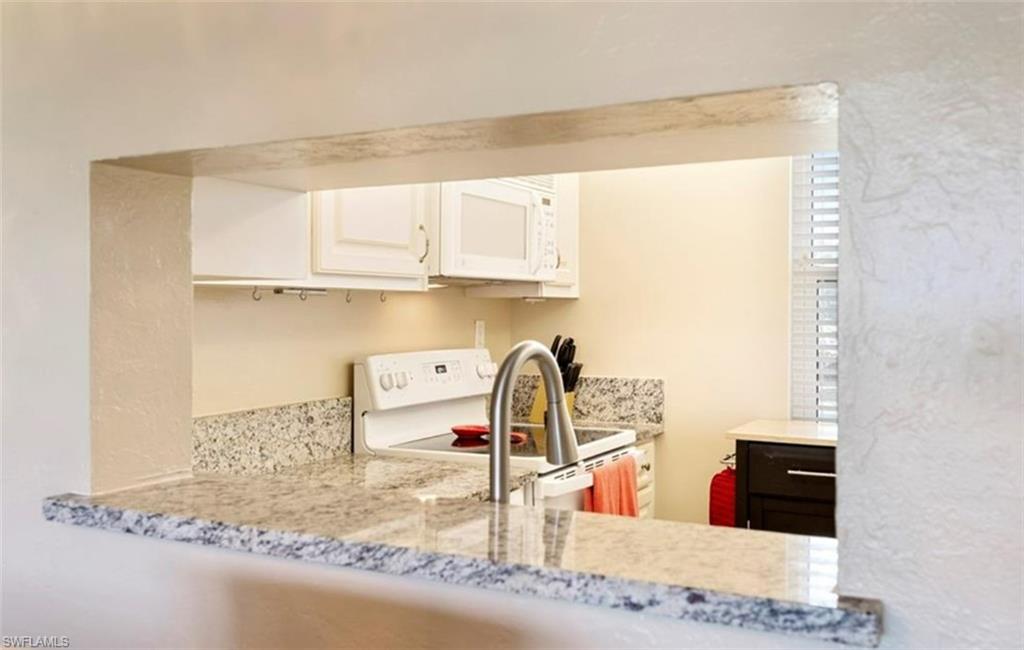 SEVEN LAKES - Residential