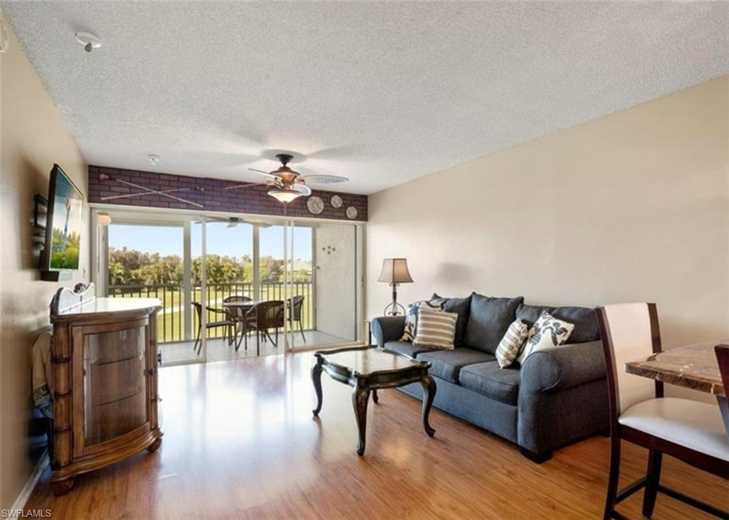 SEVEN LAKES - Residential