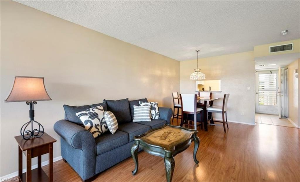 SEVEN LAKES - Residential