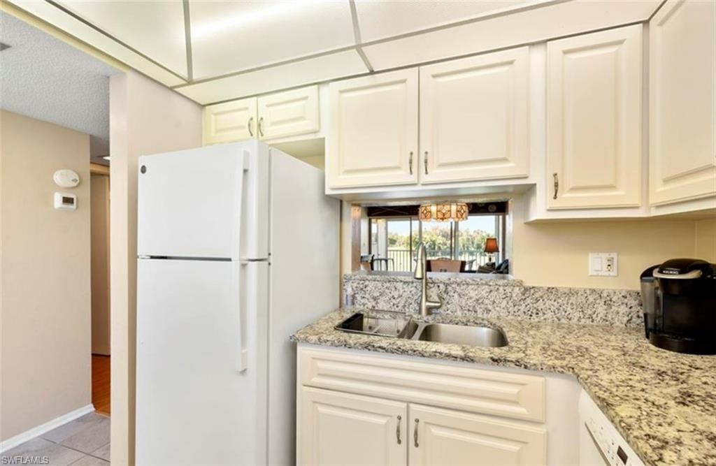 SEVEN LAKES - Residential