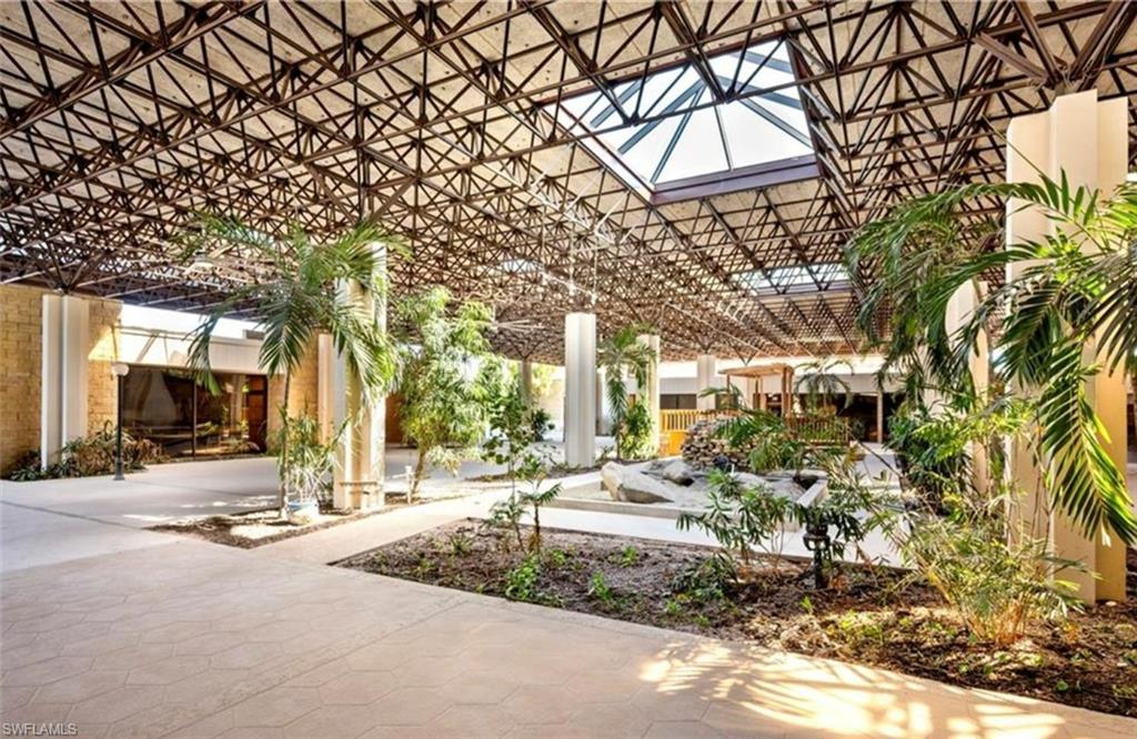 SEVEN LAKES - Residential