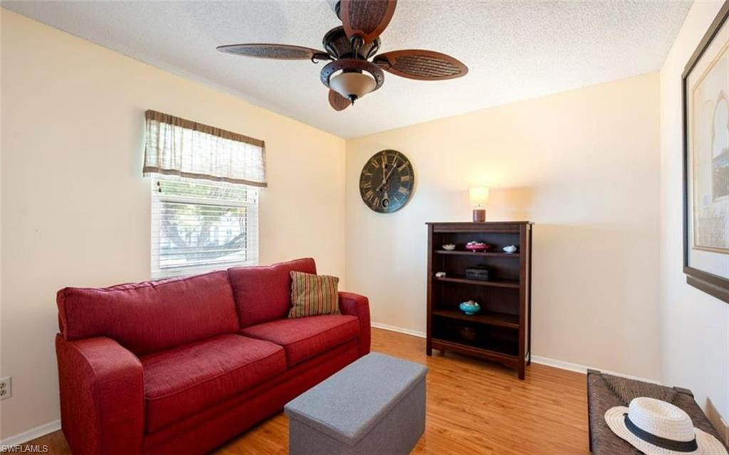 SEVEN LAKES - Residential