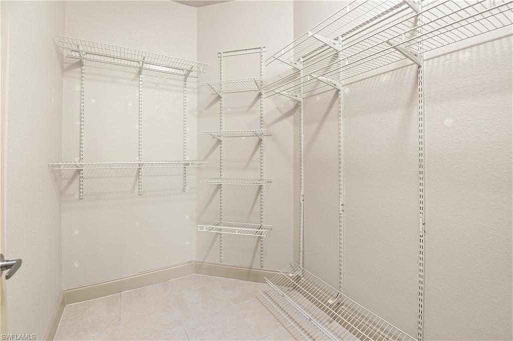 REFLECTION ISLES - Residential