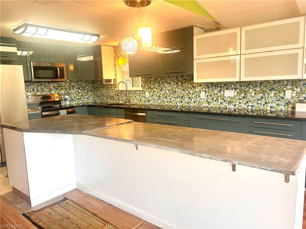 PUNTA GORDA - Residential