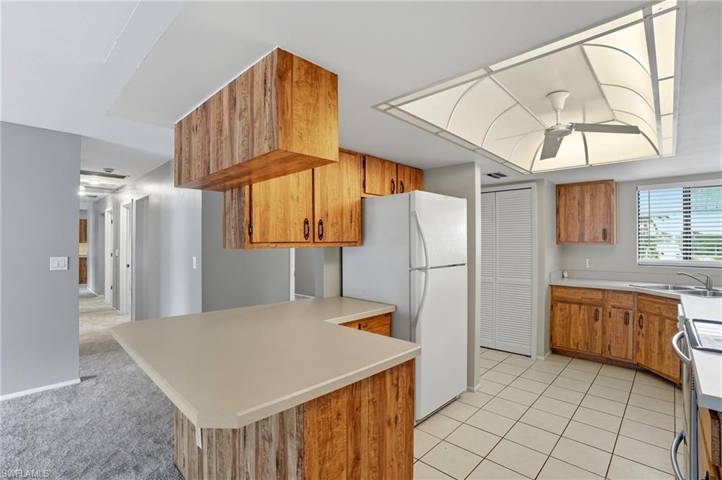 CORAL KEYES CONDO - Residential Lease