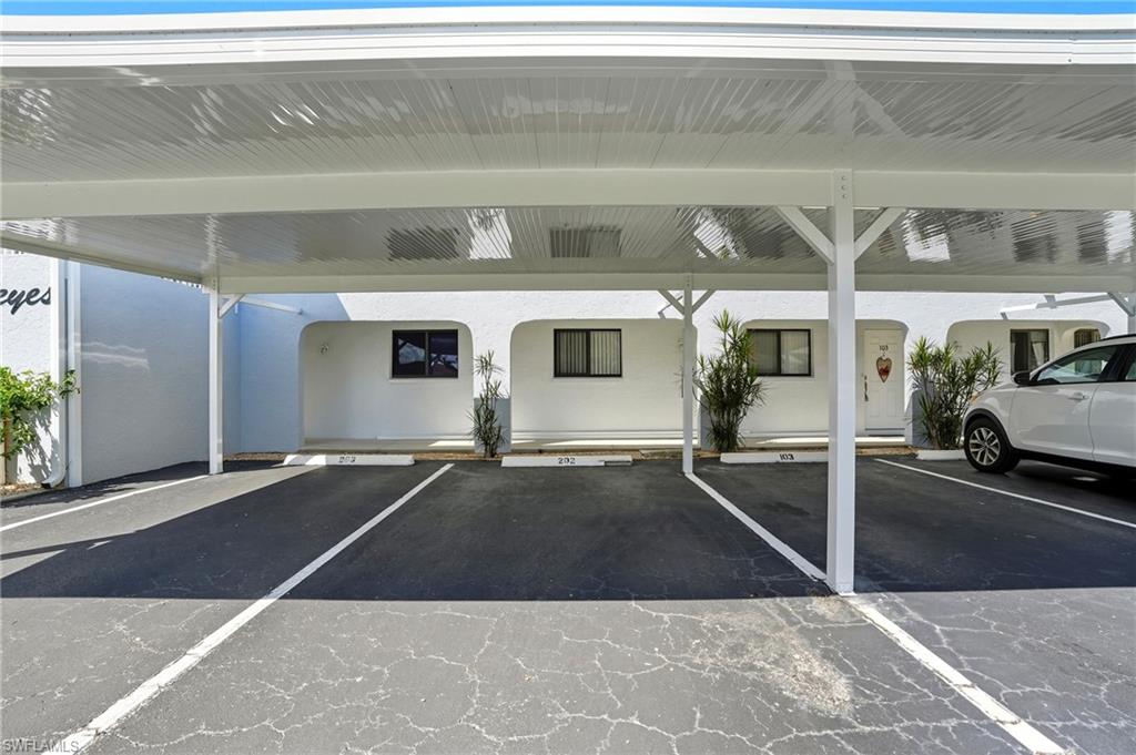 CORAL KEYES CONDO - Residential Lease