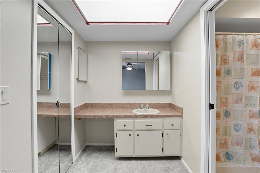 CORAL KEYES CONDO - Residential Lease