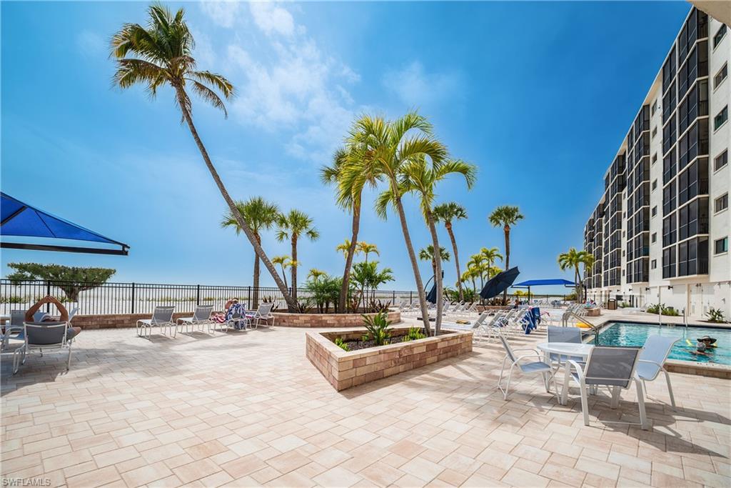 CARLOS POINTE - Residential