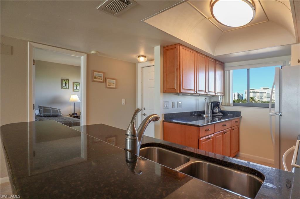 CARLOS POINTE - Residential