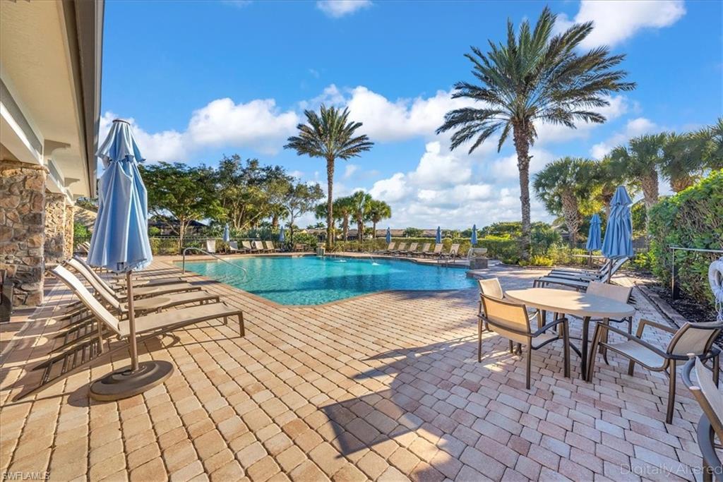 CAMDEN LAKES - Residential