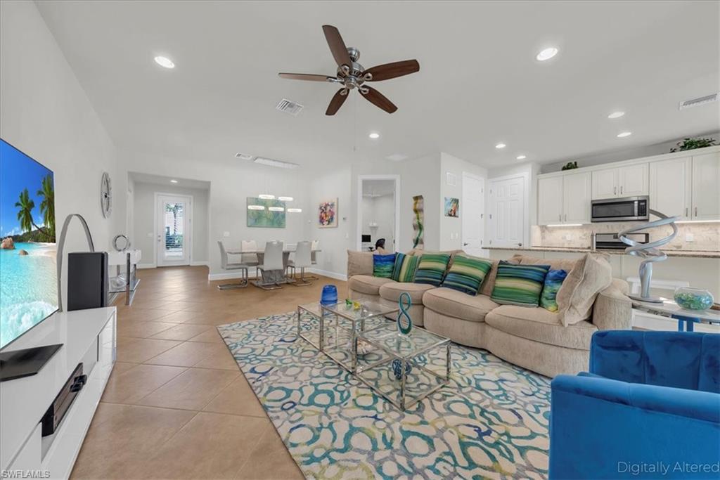 CAMDEN LAKES - Residential