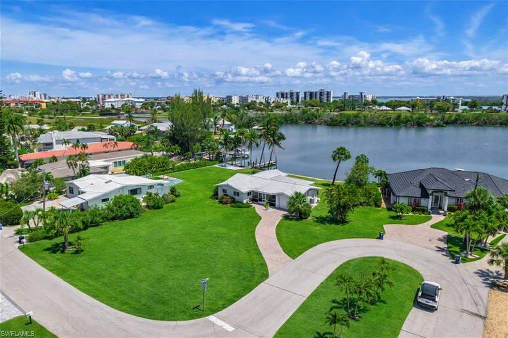 LAGUNA SHORES - Residential