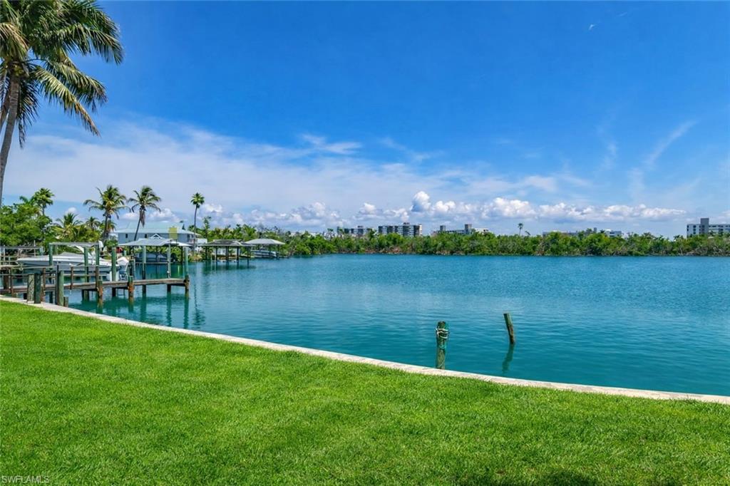 LAGUNA SHORES - Residential