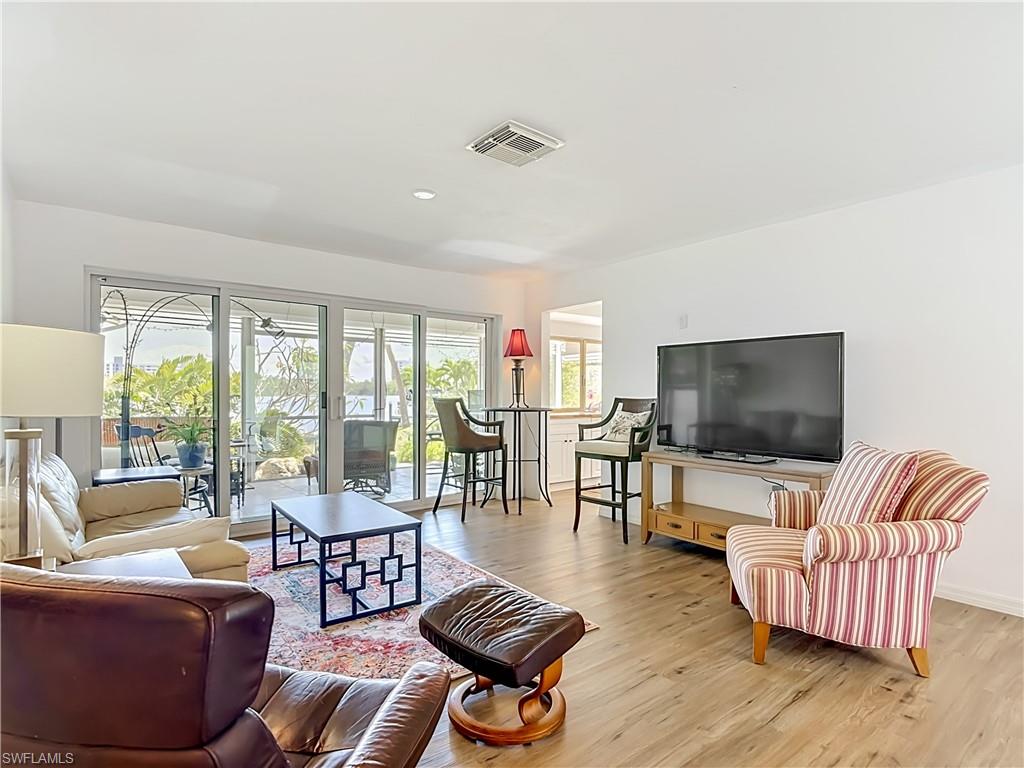 LAGUNA SHORES - Residential