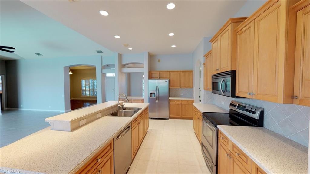 BLACKHAWK - Residential