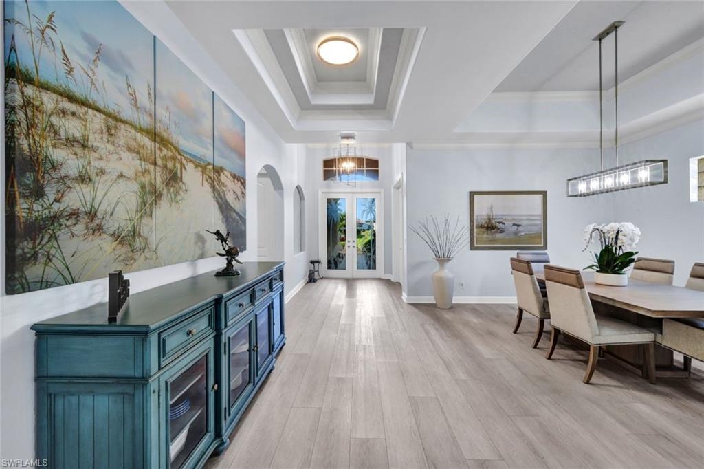 5620 Hammock Isles DR