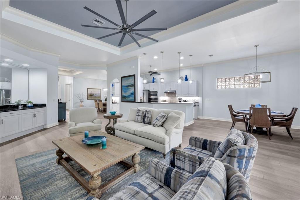 5620 Hammock Isles DR