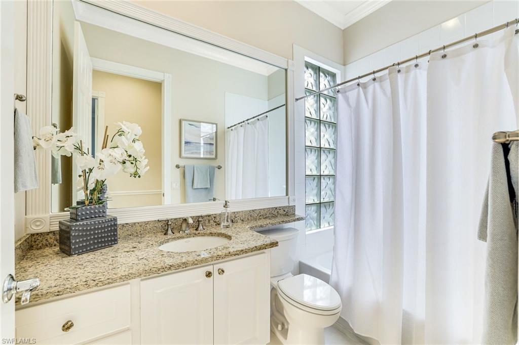 ISLAND WALK - Residential