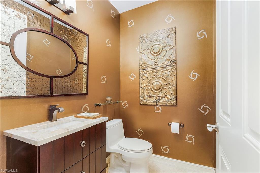 THE PARAMOUNT - Residential