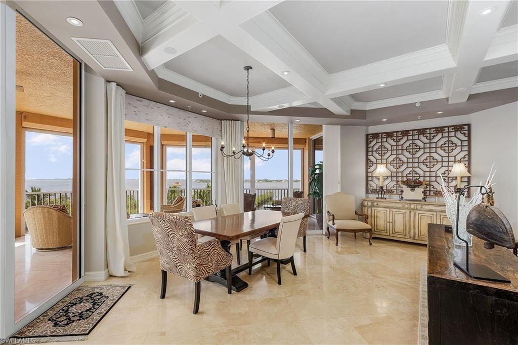 THE PARAMOUNT - Residential