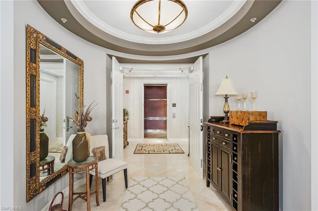 THE PARAMOUNT - Residential