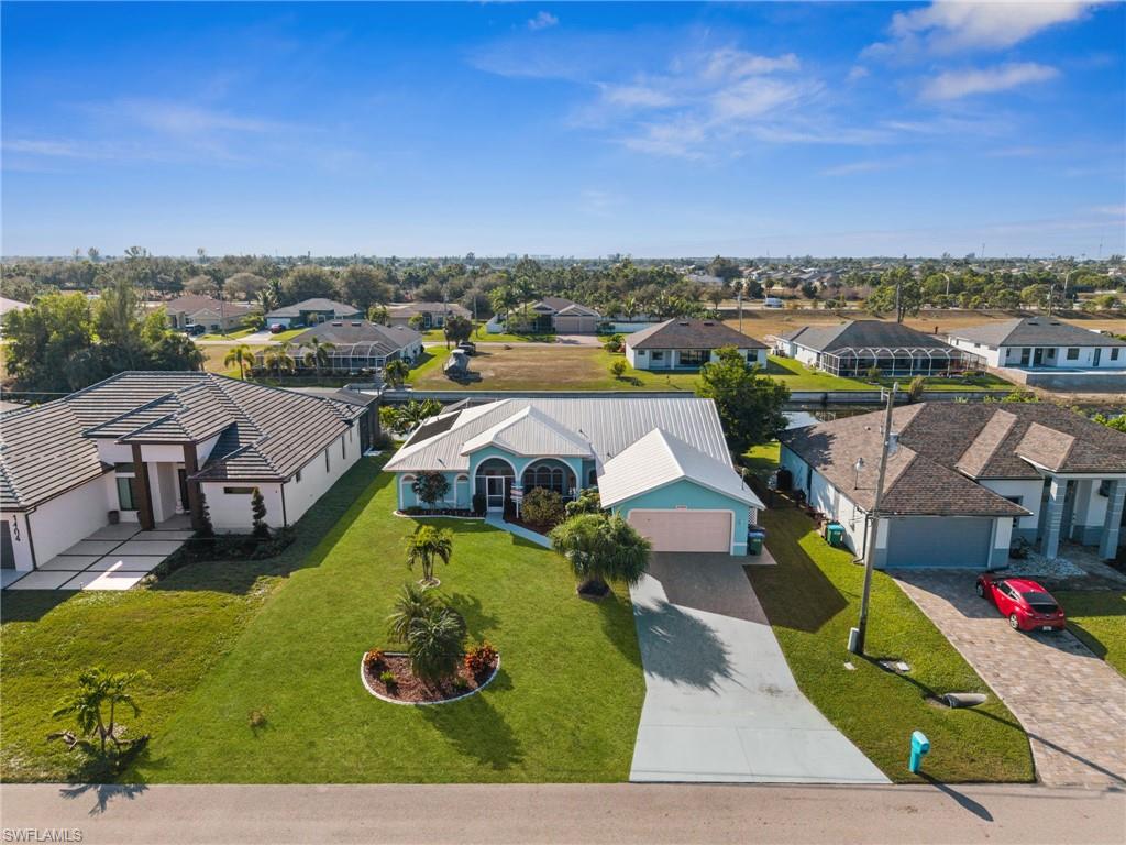 CAPE CORAL - Residential