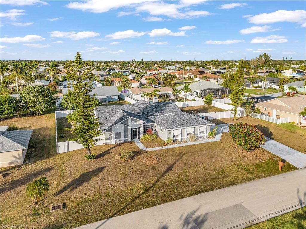 CAPE CORAL - Residential