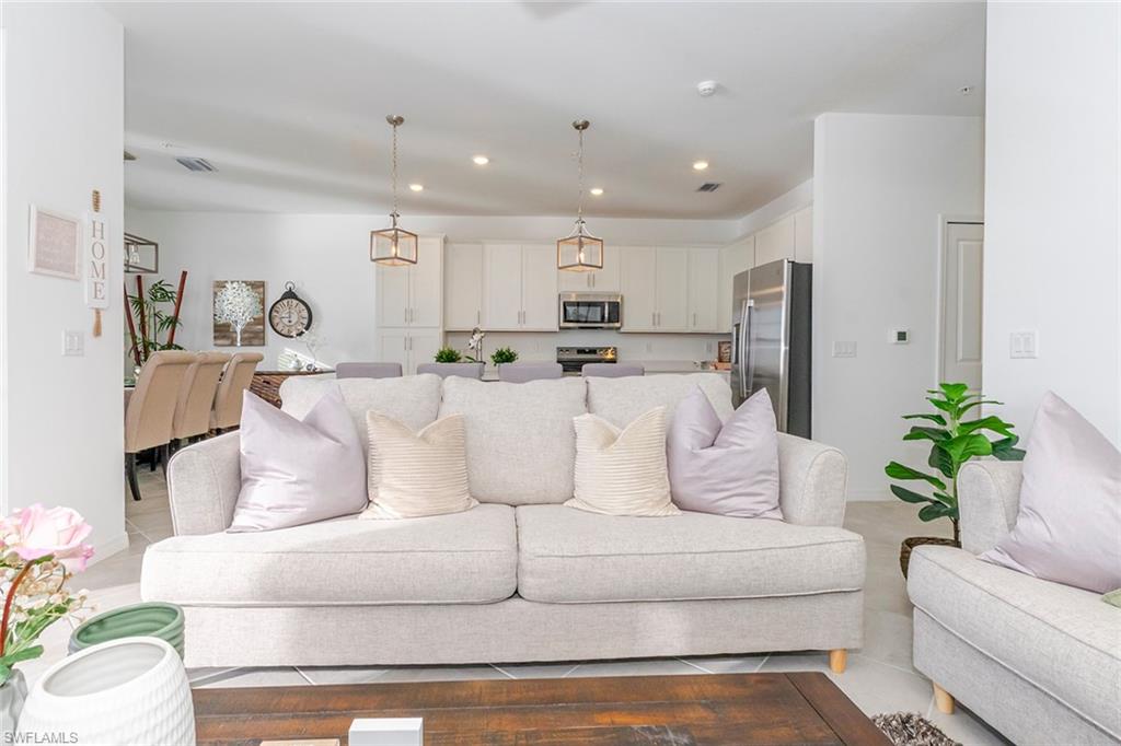 THE NATIONAL GOLF & COUNTRY CLUB AT AVE MARIA - Residential Lease