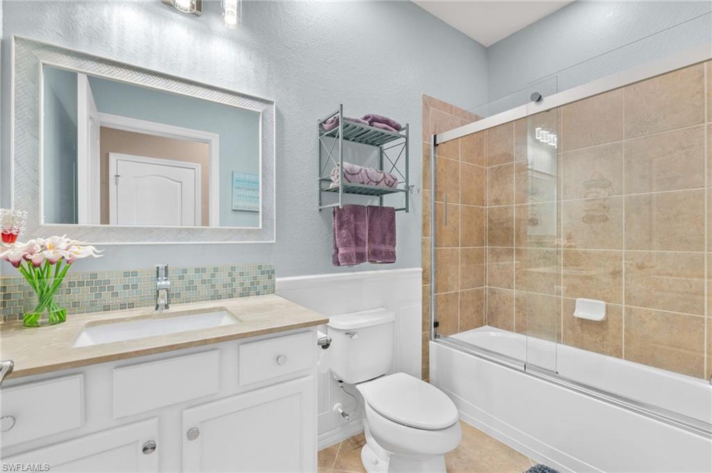 COUNTRY CLUB - Residential