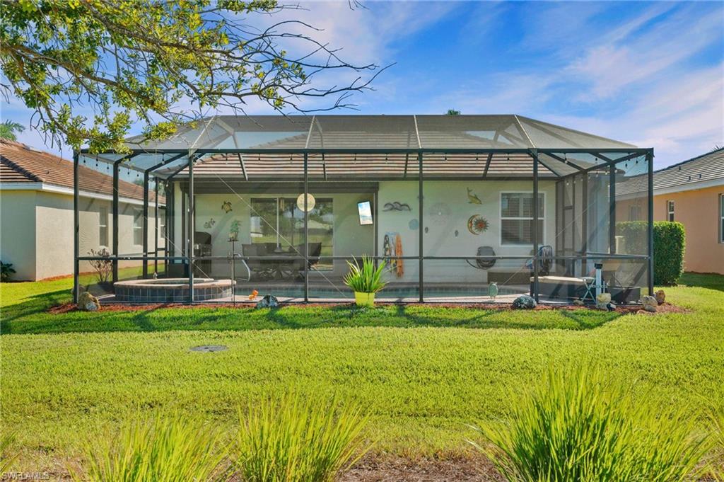 COUNTRY CLUB - Residential