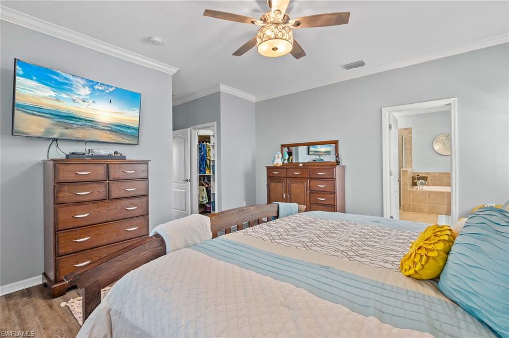 COUNTRY CLUB - Residential