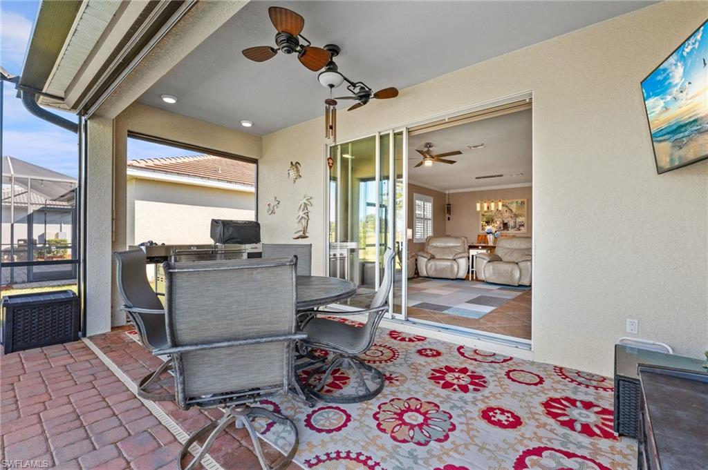 COUNTRY CLUB - Residential