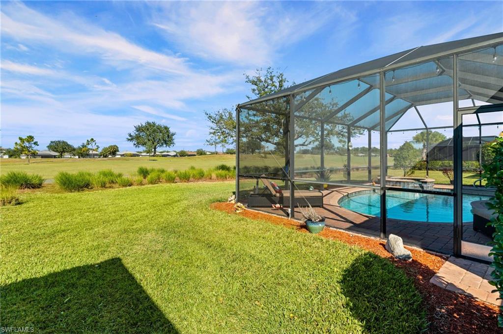 COUNTRY CLUB - Residential