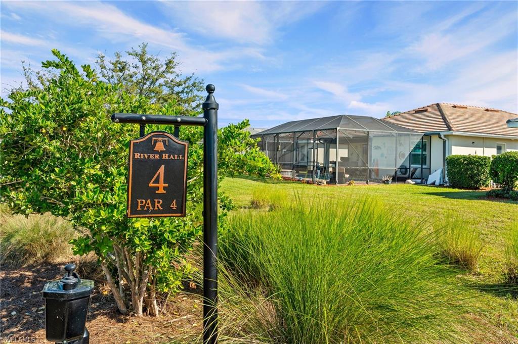 COUNTRY CLUB - Residential