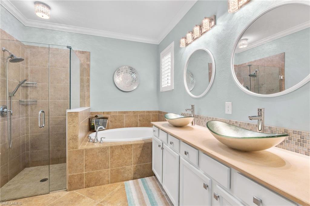 COUNTRY CLUB - Residential