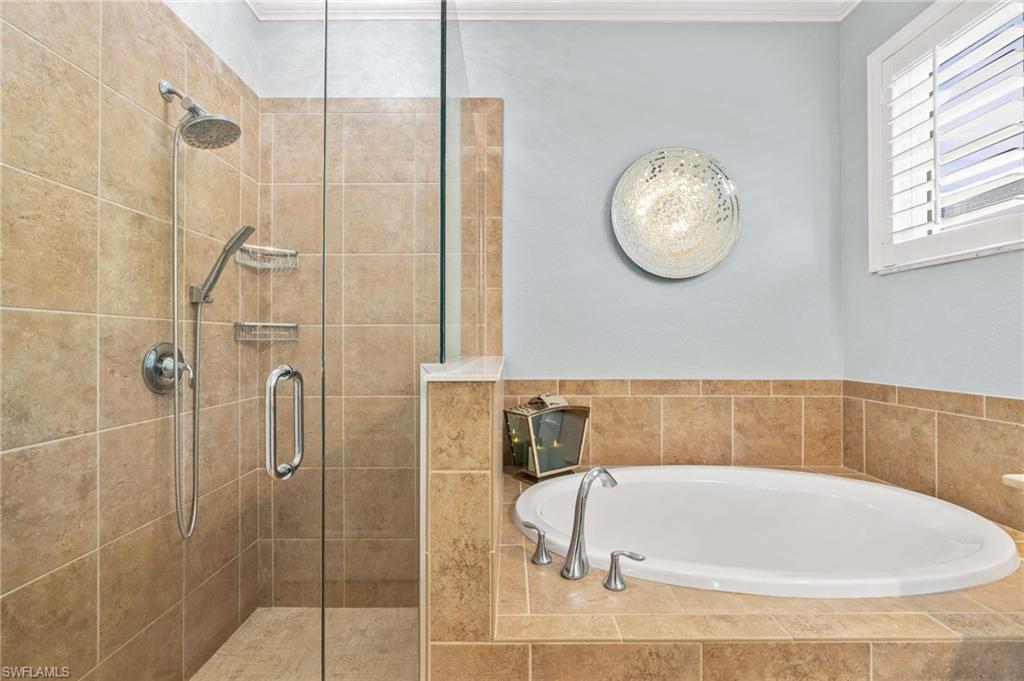 COUNTRY CLUB - Residential