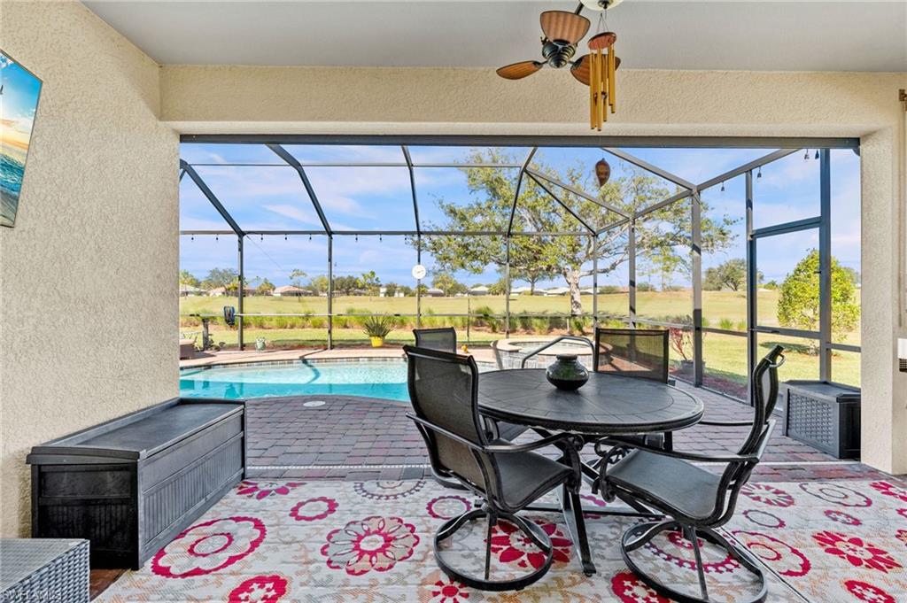 COUNTRY CLUB - Residential